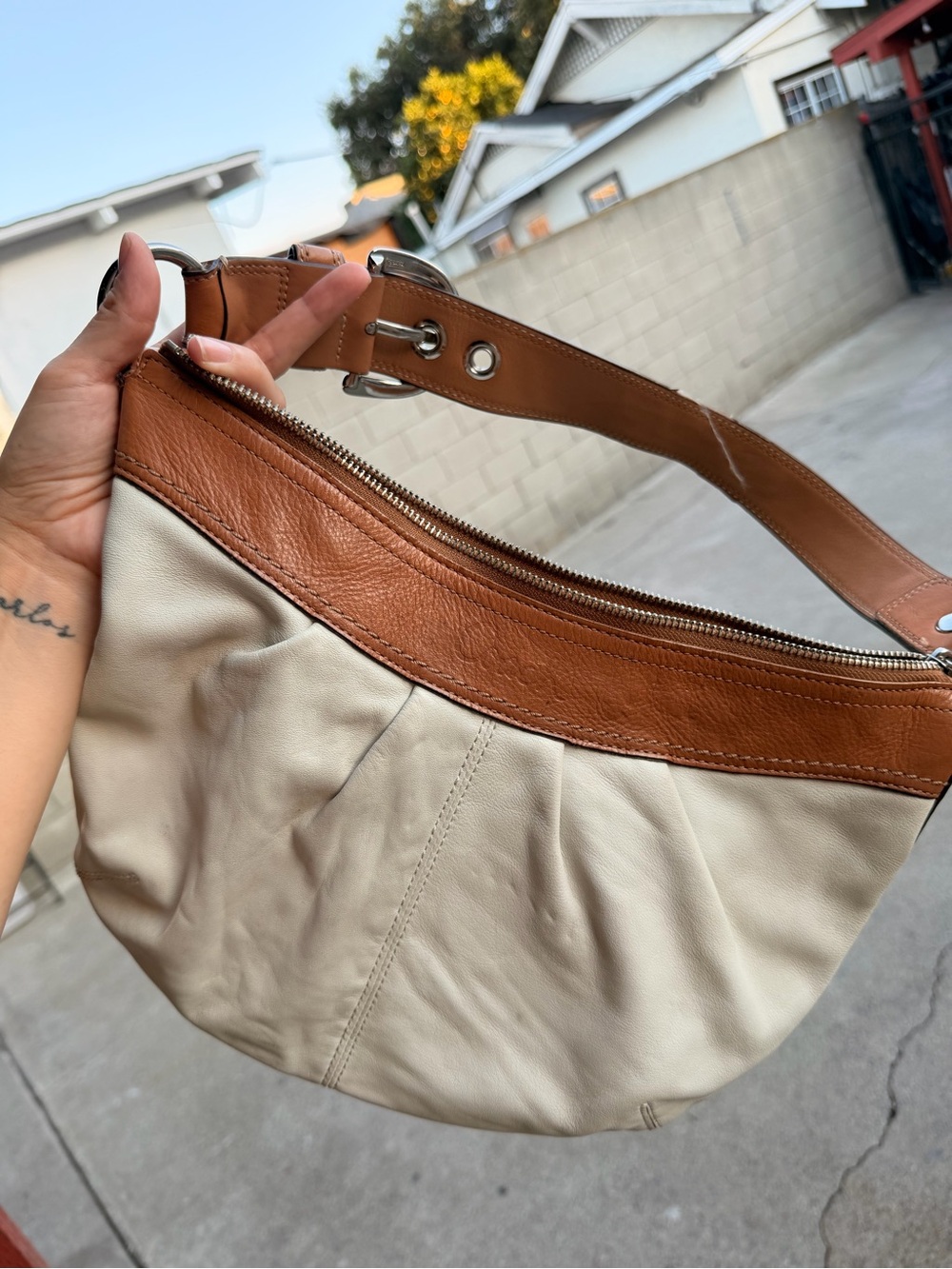 Coach Two-Tone Leather Shoulder Bag - Cream and Brown